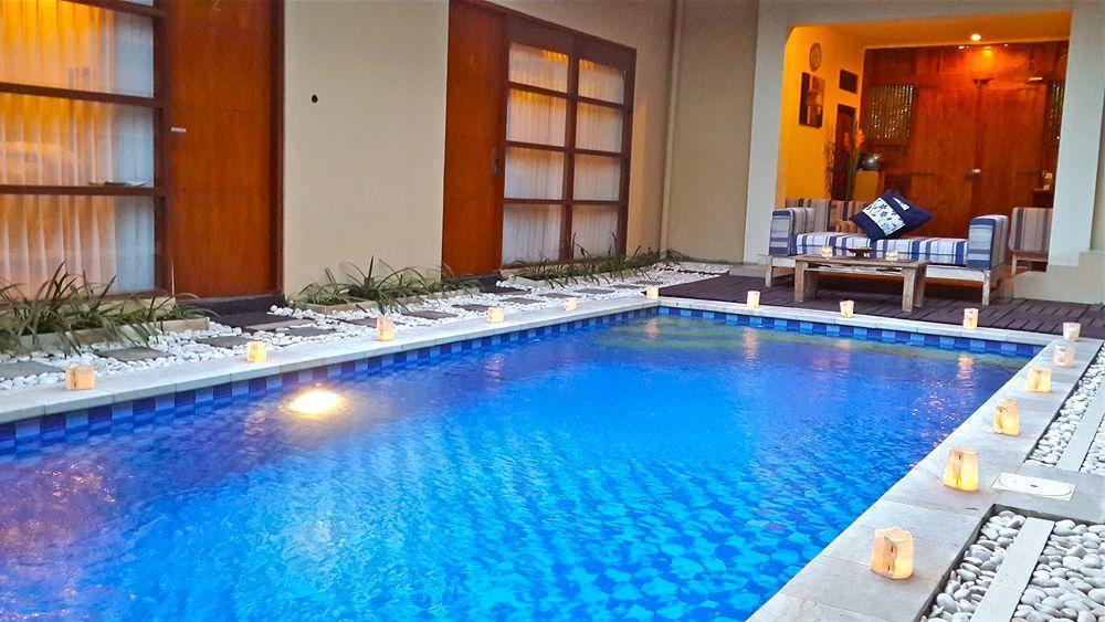 The Vie Villa Legian Exterior foto