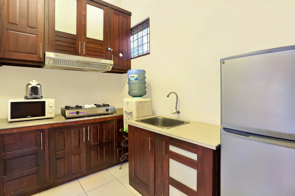 The Vie Villa Legian Exterior foto